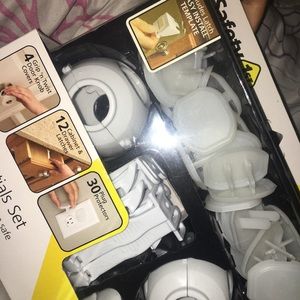 Baby safety kit 🛠